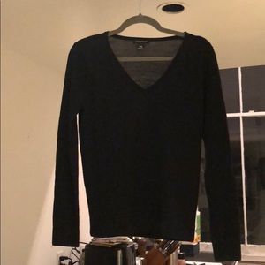 Club Monaco 100% wool v neck sweater